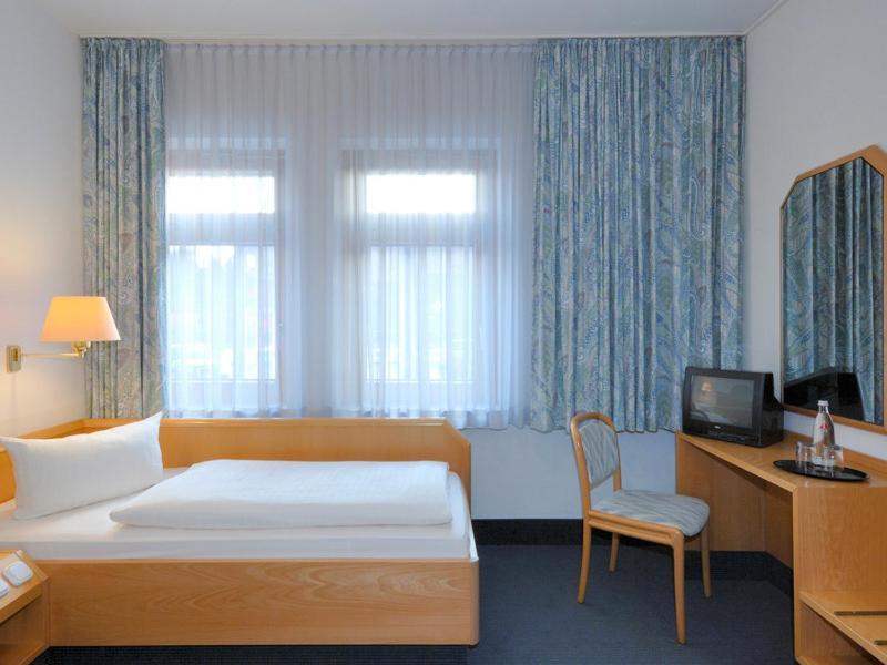 Autobahnhotel Gudow Habitación foto